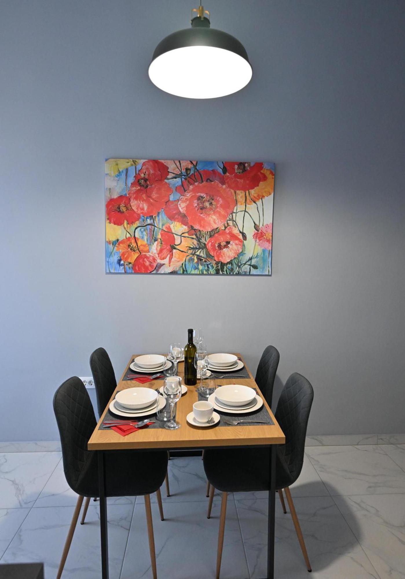 Rising Sun Apartment *